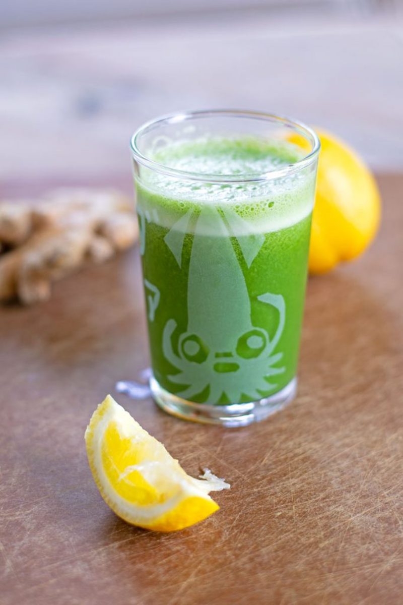 matcha green tea shot with lemon and ginger